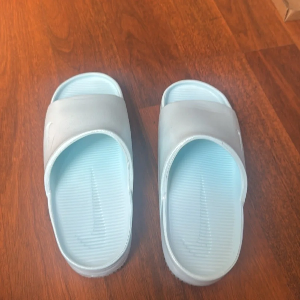 Nike Women’s Calm Slide - Picture 4 of 4